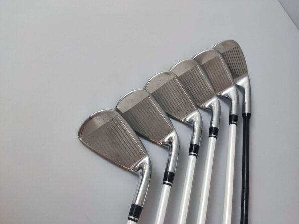 Wilson Staff D200  / 7-P+S+Wedge / Dam / Vänster - Bild 3