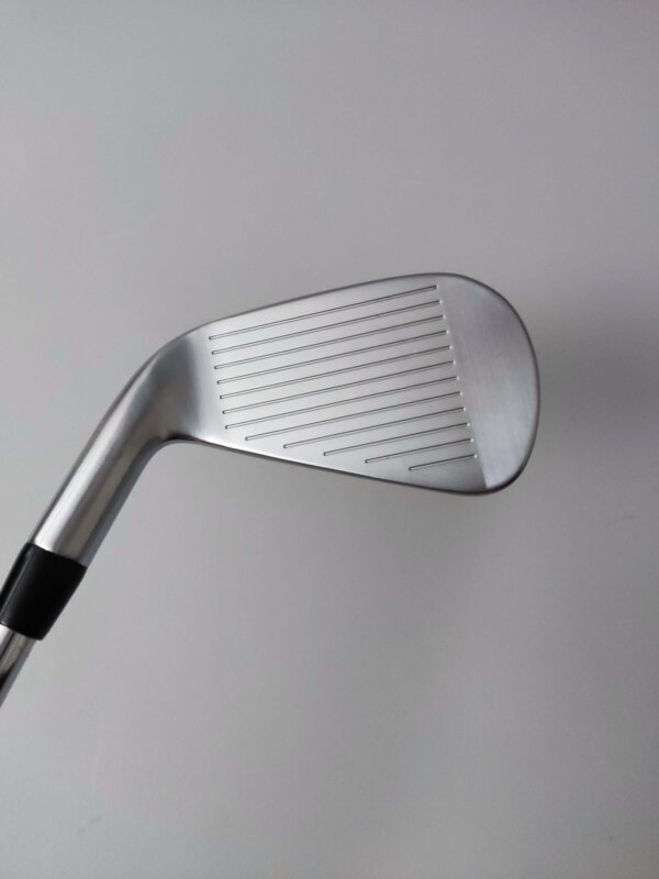 Titleist T200 / J4 / Stiff / Förlängda 0.75 - Bild 2