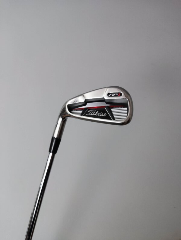 Titleist AP1 710 / J4 / Regular / Vänster
