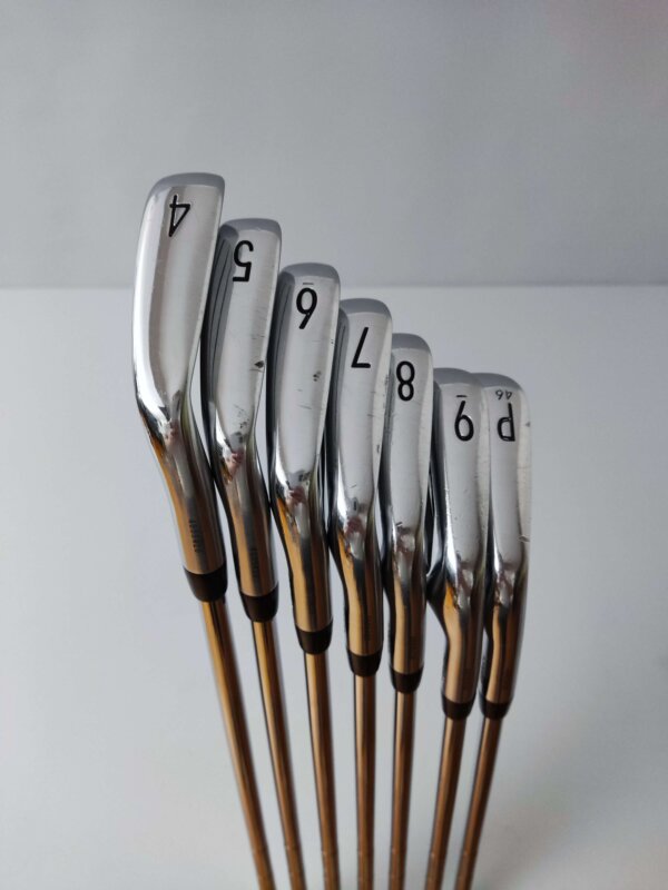 Titleist T100 / 4-P / Stiff - Bild 6