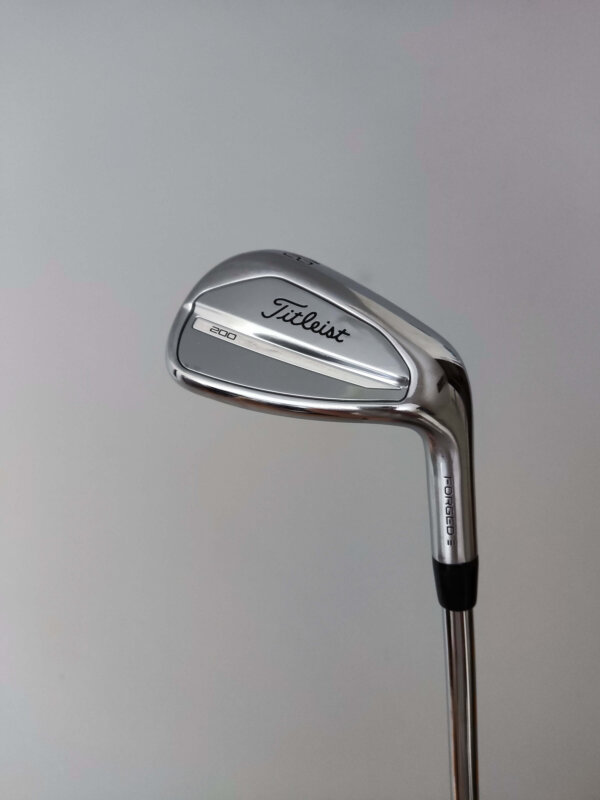 Titleist T200 / 48° / Stiff / Förlängda 0.75