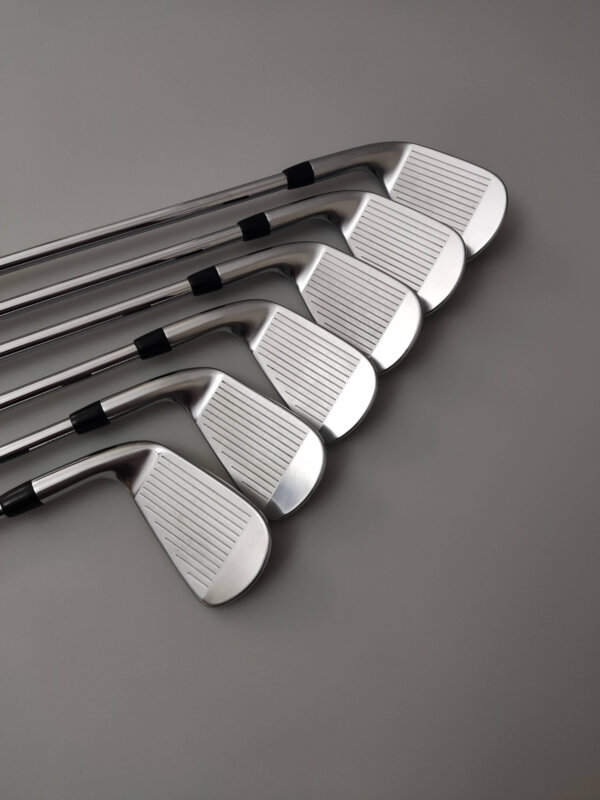 Titleist T200 / 5-P / Stiff - Bild 4