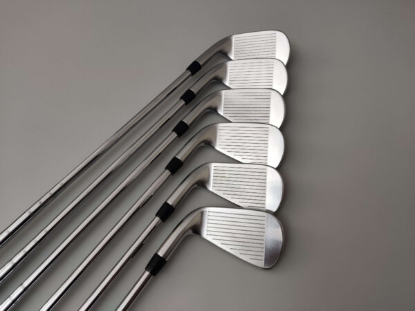 Titleist T200 / 5-P / Stiff - Bild 3