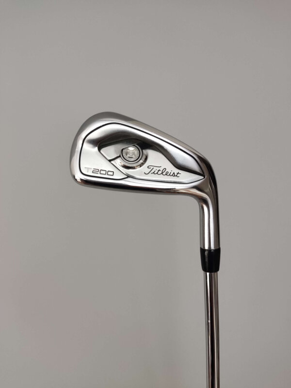 Titleist T200 / 5-P / Stiff