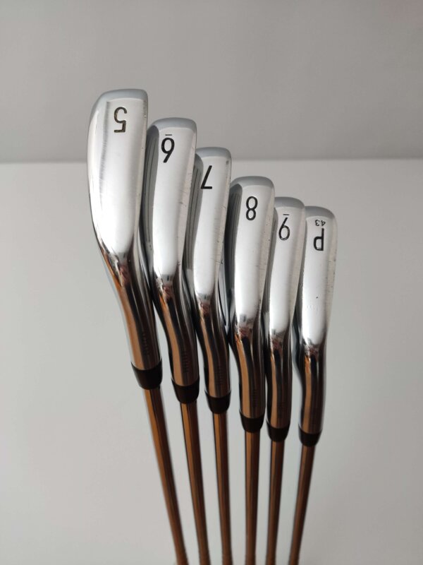 Titleist T200 / 5-P / Stiff - Bild 6