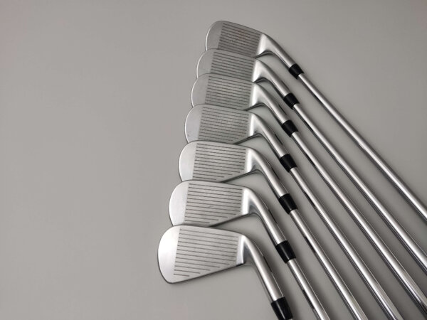 Titleist 718 AP2 / 5-P+50 / Stiff - Bild 3