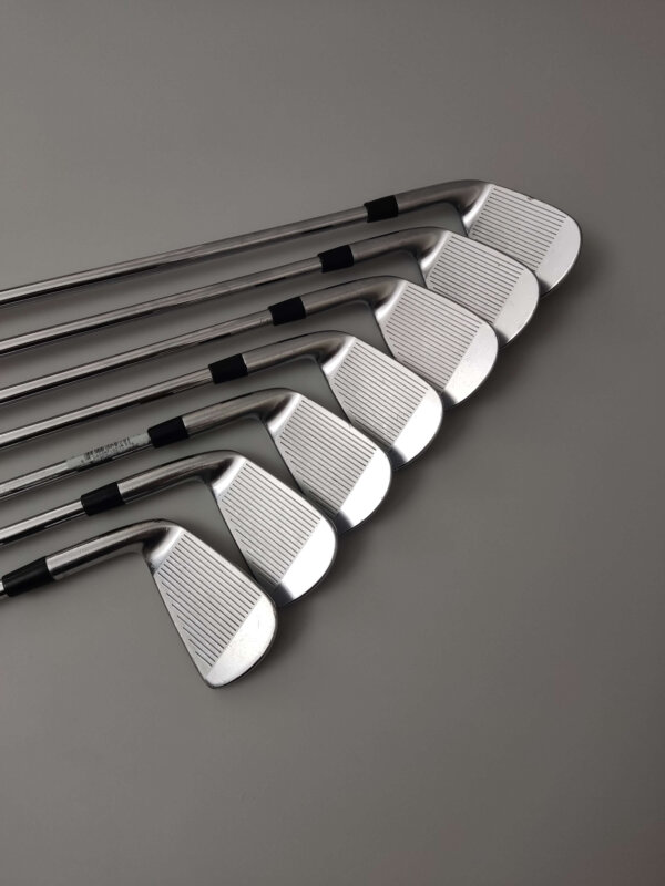 Callaway RAZR X Forged / 4-P / Stiff / Förlängda 0.25 - Bild 4