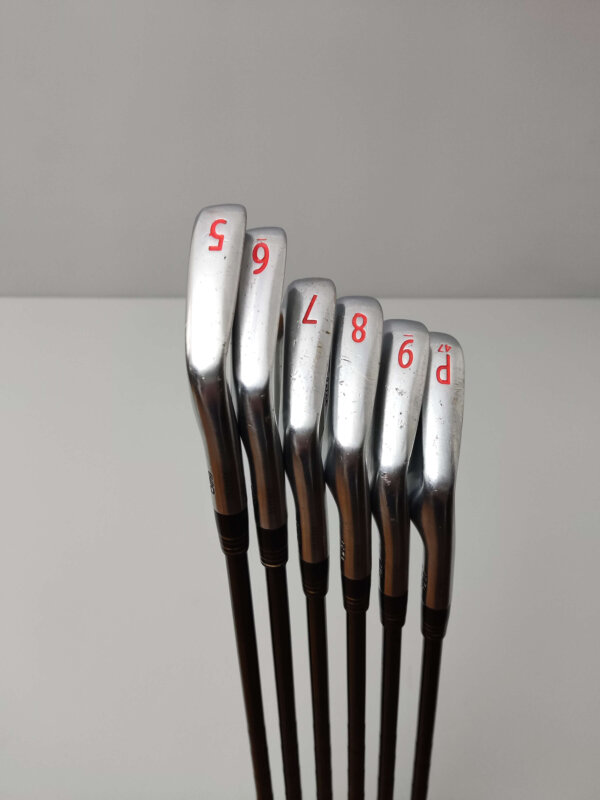 Titleist 620 CB / 5-P / Stiff / Premium Skaft - Bild 6