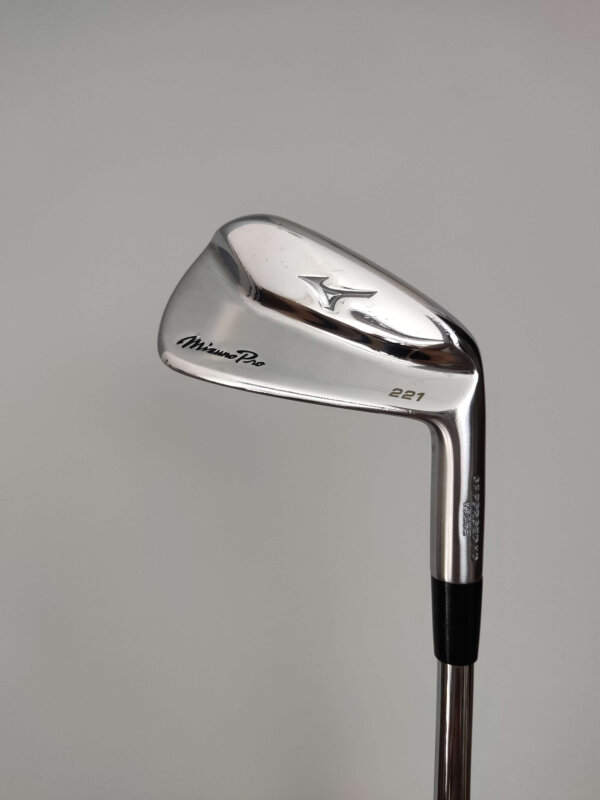 Mizuno Pro 221 / 4-P / Stiff / Förlängda 0.25