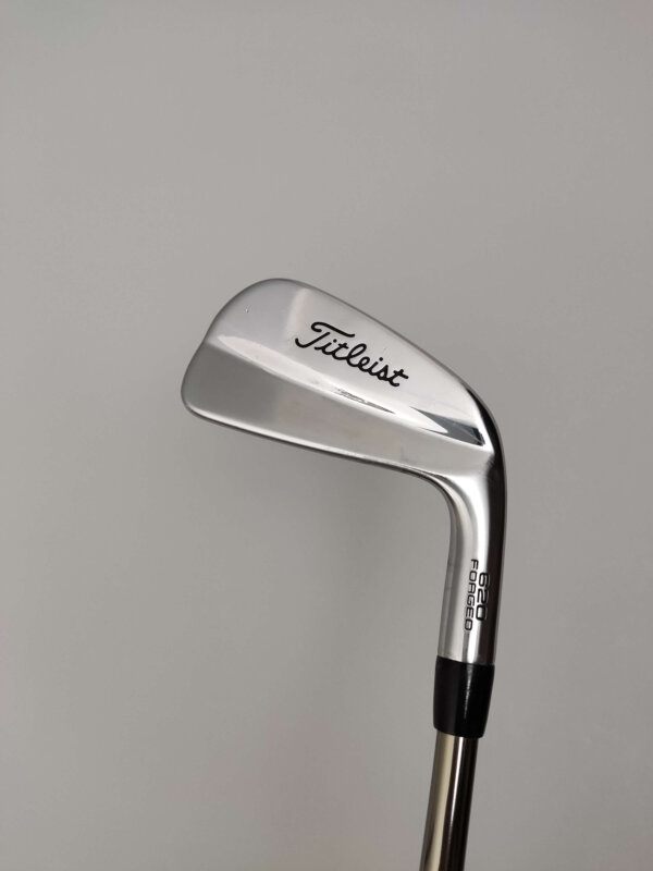 Titleist 620 MB / 4-P / X-Stiff / Grafit