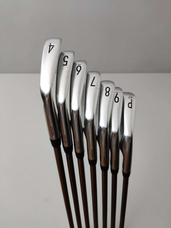 Titleist 620 MB / 4-P / X-Stiff / Grafit - Bild 6