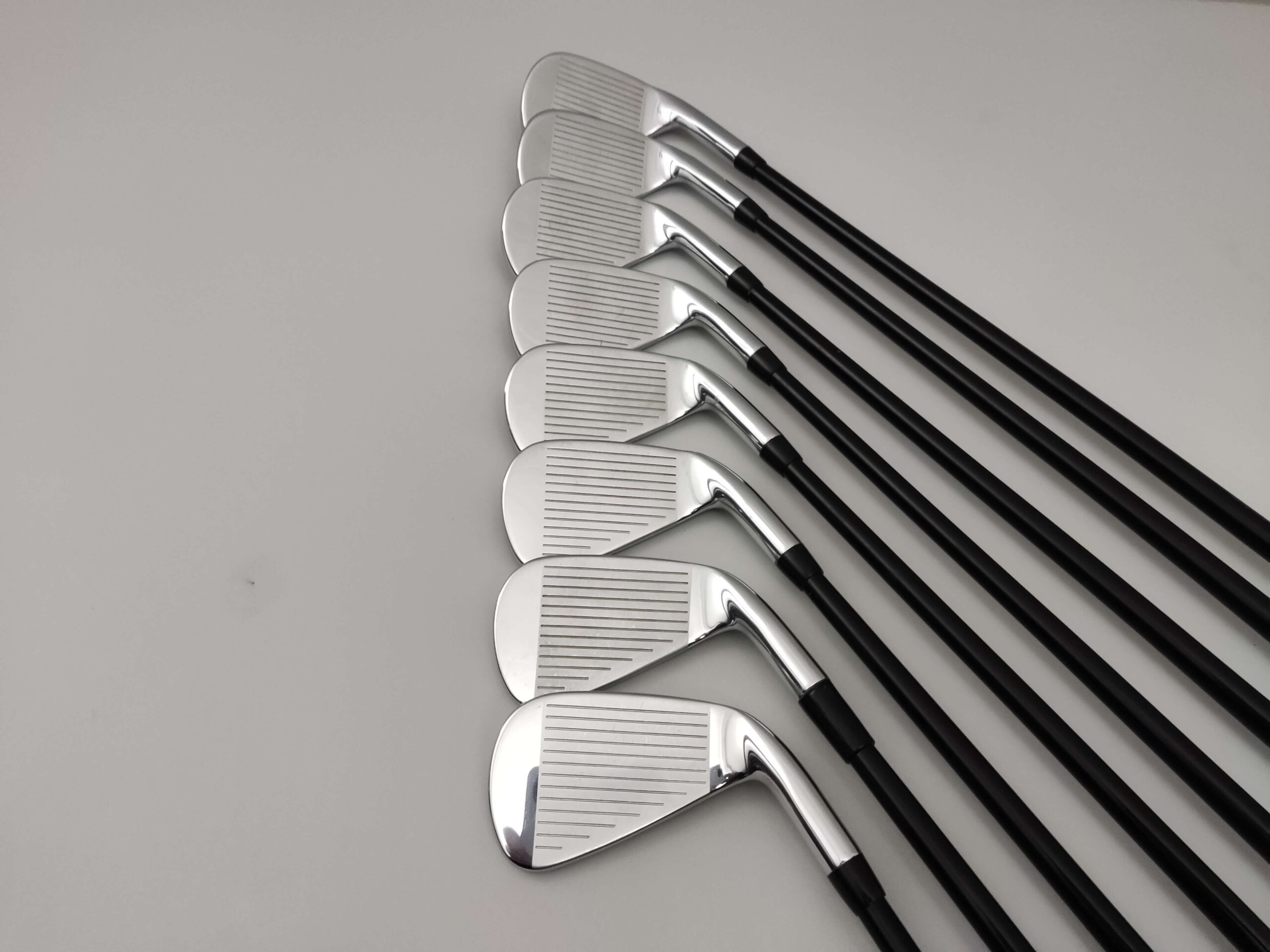 Callaway Rogue ST Pro / 4-A / X-Stiff / Vänster / Premium skaft och grepp - Bild 3