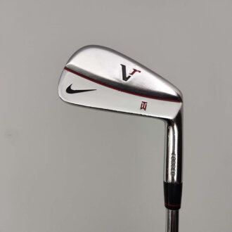 Nike Victory Red Forged TW Tiger Woods / 4-P / Stiff / Förlängda 0.25