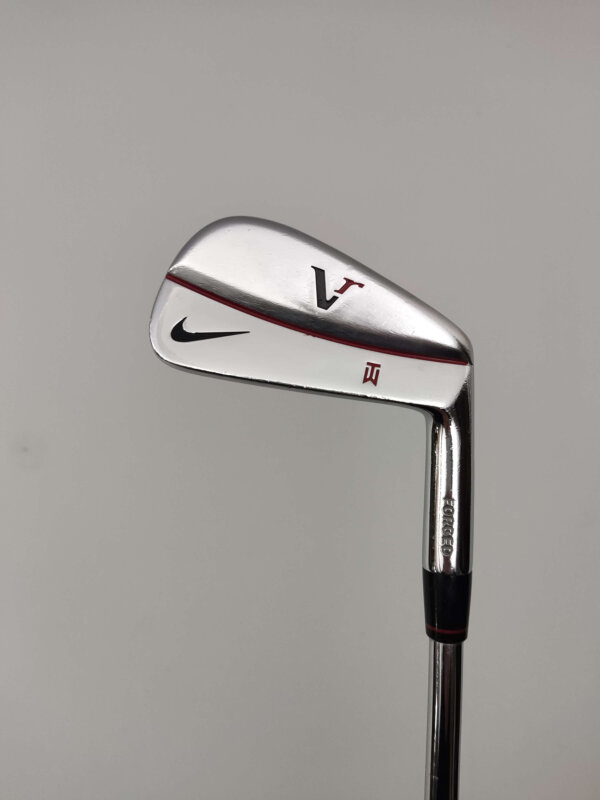 Nike Victory Red Forged TW Tiger Woods / 4-P / Stiff / Förlängda 0.25