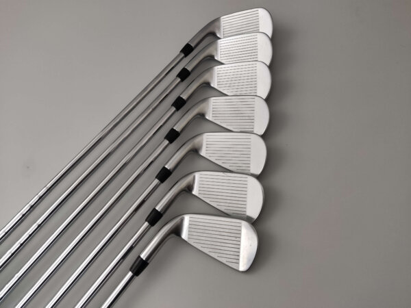 Titleist AP3 / 4-P / Regular / Förlängda 0.75 - Bild 3